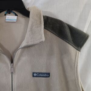 Columbia Green 2 Tone Full Zip Fleece Vest Men’s XL Zipper Pockets Preppy Style